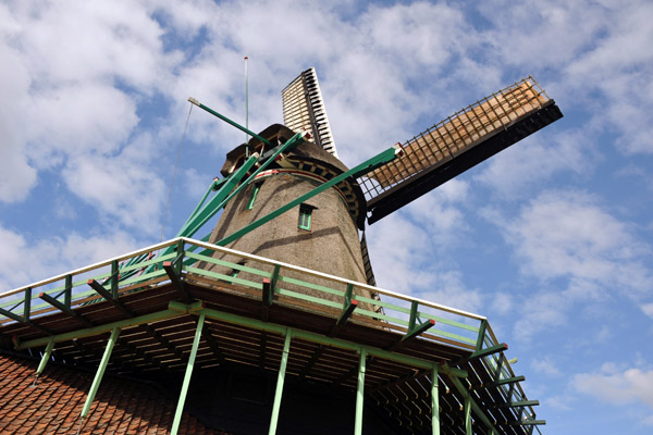 Verfmolen De Kat - 1646 paint mill rebuilt in 1782, Zaanse Schans