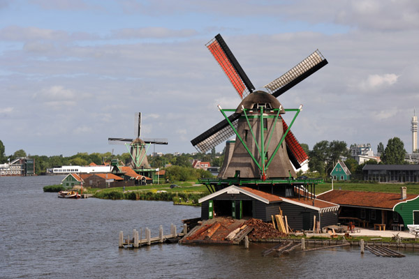 Houtzaagmolen Het Jonge Schaap from the windmill De Kat, Zaanse Schans