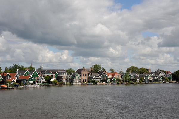 Zaandijk from the Julianabrug