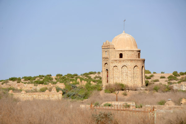 Merv's 4th walled city, the Abdullah Khan Kala, was founded by Shahrukh (1405-1447)