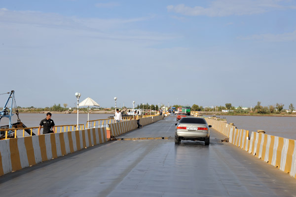 Pontoon bridge across the Amu-Darya River, Trkmenabat