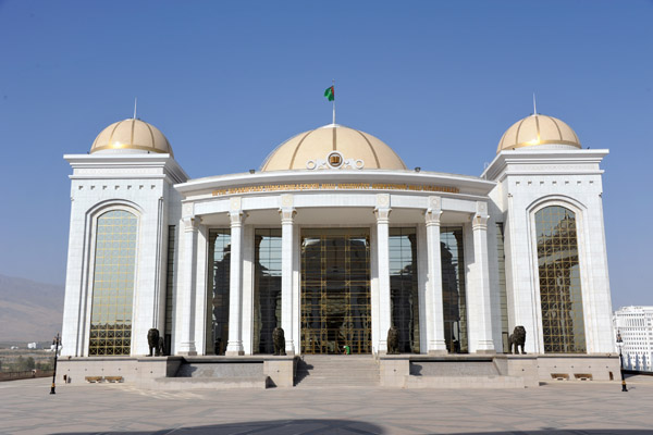 The National Library, part of the Great Saparmurat Turkmenbashi Cultural Centre