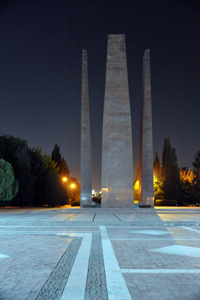 Soviet War Memorial, Victory Square