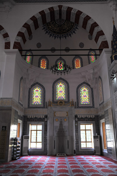 The niche with the mihrab, Azadi Mosque