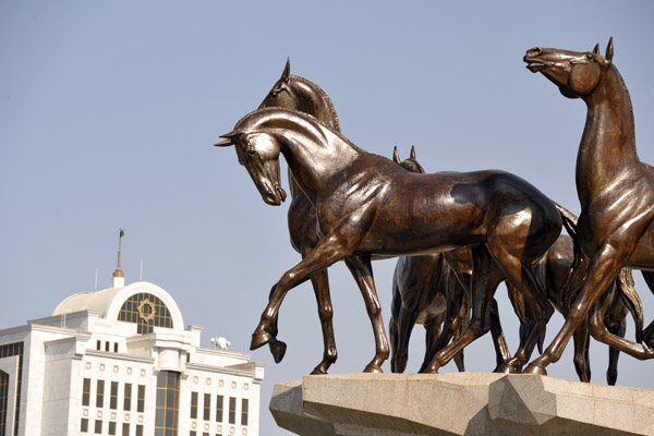 Monument to the Ahal Teke horses