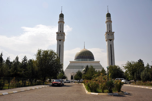 Iranian Mosque, Grogly kesi