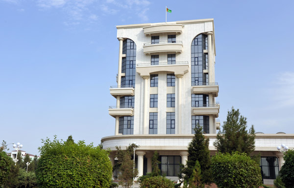 Medium-rise architecture, Ashgabat