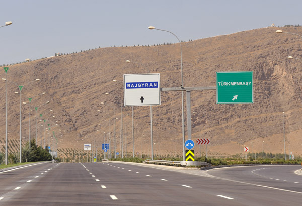 Exit for the nearby Iranian border - Bajgyran - and the Caspian seaport of Trkmenbaşy