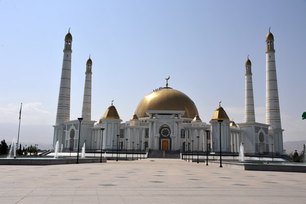 The four minarets are each 91m tall - Turkmenistan achieved independence in 1991