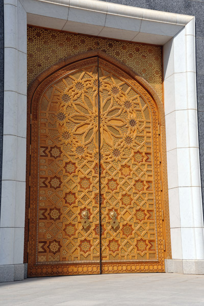 Another door to the 8-sided prayer hall