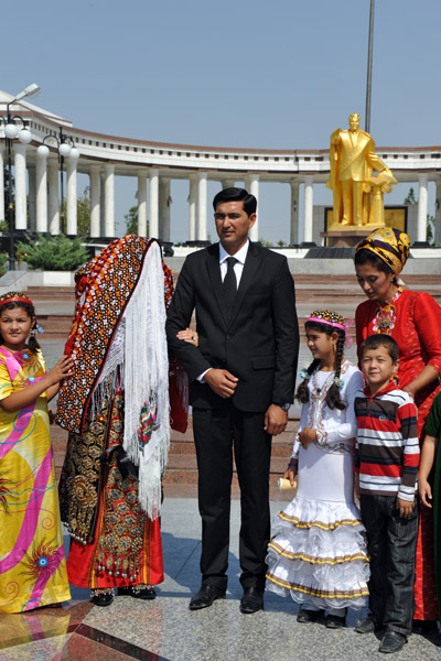 Turkmenistan wedding party