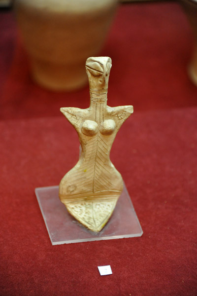 Female figurine, Altyndepe, 3000-2000 BC