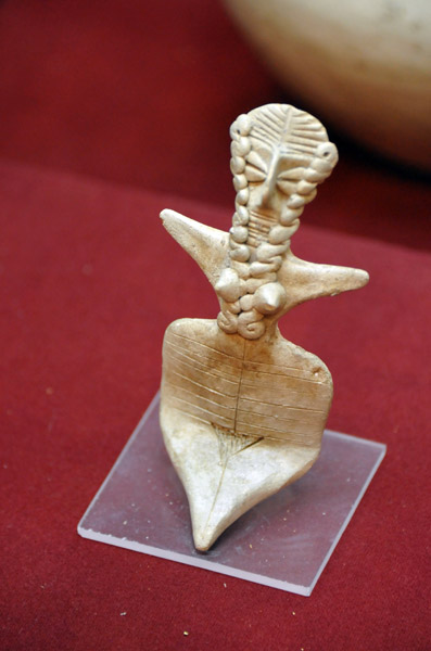 Female figurine, Altyndepe, 3000-2000 BC