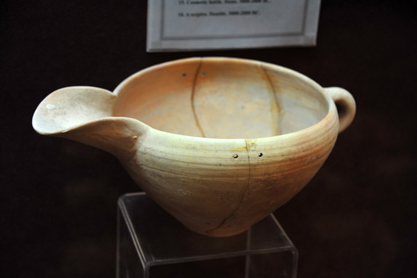 Ceramic vessel with handle, 3000-2000 BC