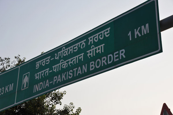 India-Pakistan Border 1 km