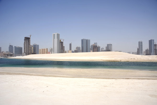 The island in the Al Khan Lagoon, one of 4 lagoons in Sharjah (one is shared with Dubai)