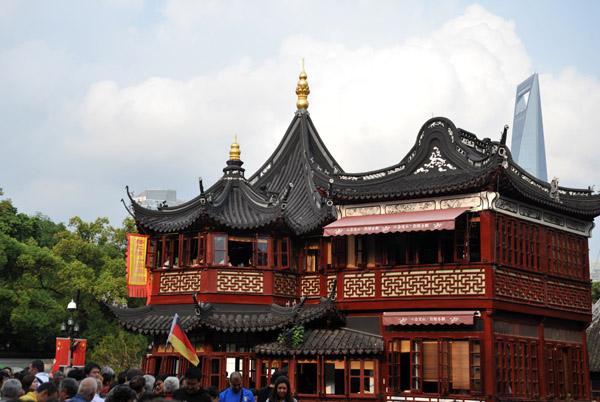 Old and new - the Hu Xin Pavilion with the Shanghai World Financial Center