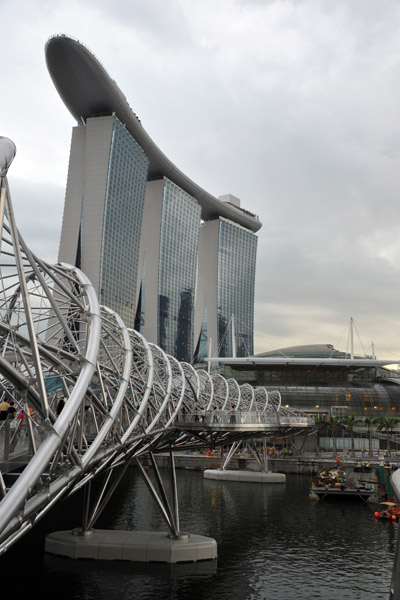 Helix foot bridge, Marina Bay Sands