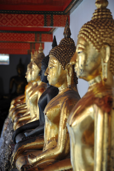 Buddha statues, Wat Pho