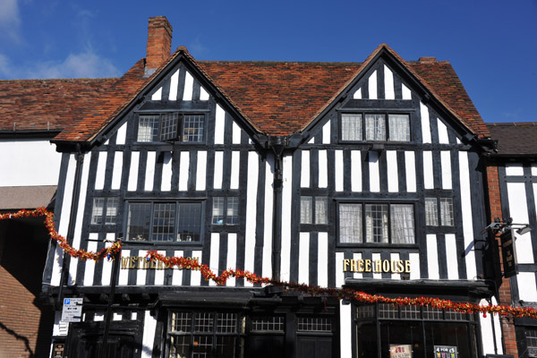 The Golden Bee, Wetherspoon Freehouse, Stratford-upon-Avon