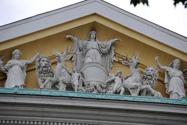 Detail of the gable of the Imperial Hotel with lions and stags