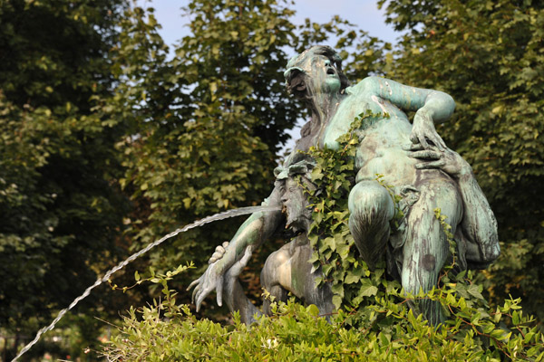 Triton- und Nymphenbrunnen, Volksgarten, by Viktor Tilger-1880