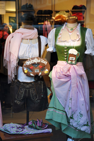 Traditional Austrian Clothing (Tracht) 