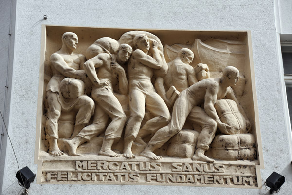 Vienna relief sculpture - Mercatus Sanus Felicitatis Fundamentum, Herrengasse