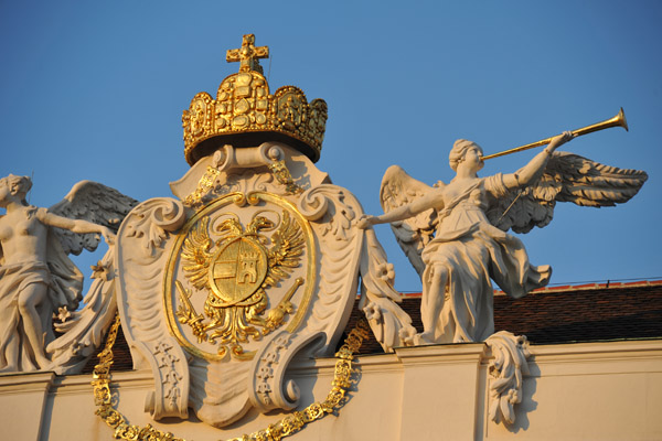 Crown of the Holy Roman Empire with the coat-of-arms of the House of Habsburg-Lorraine