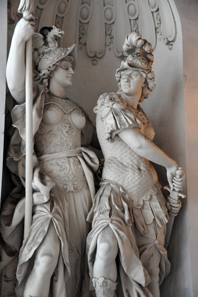 Sculptures on the entrance to the Hofburg Rotunda