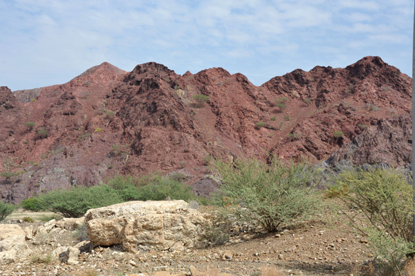 Desert landscape between Hatta town and the Omani checkpoint