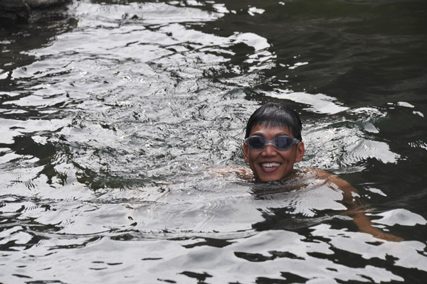 Dennis swimming at Hatta Pools