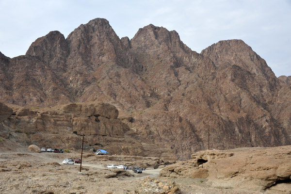 On weekends, lots of people from the UAE come for a day trip or to camp overnight at Hatta Pools