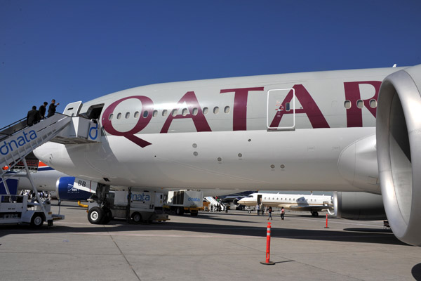 Qatar Airways B777 at the Dubai Airshow