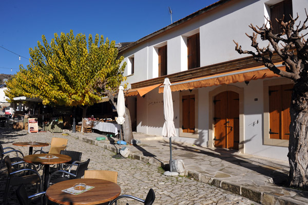 Village Square - Omodos