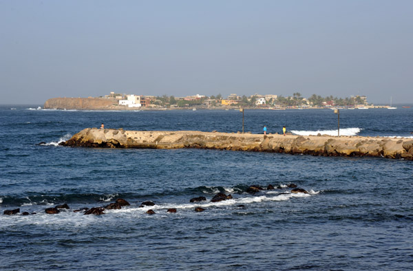 Jetty by Le Meridien with the île de Ngor