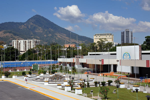 Centro de Ferias y Convenciones, San Salvador