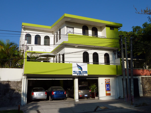 Villa del Angel Hotel, 71 Avenida Norte