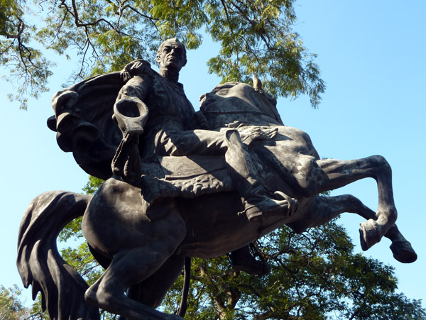 No Latin American city is complete without a Parque Simon Bolivar