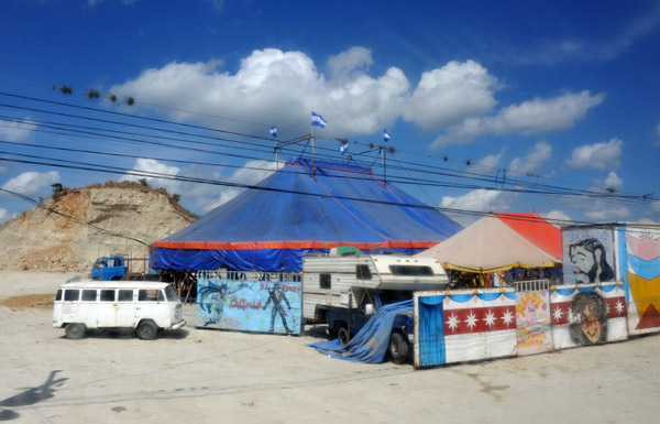 Roadside circus, Honduras