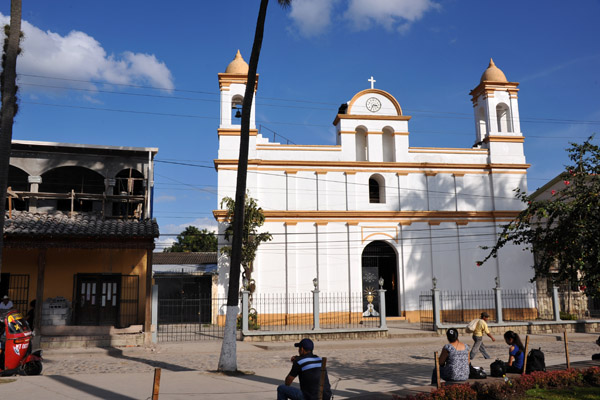 Parque Central & Church, Copan Ruinas