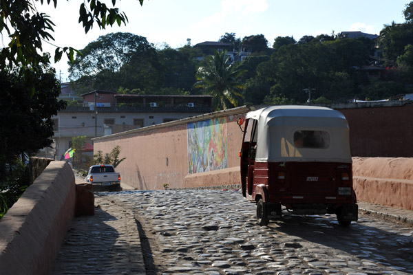 Asian tuktuks have taken hold in Honduras