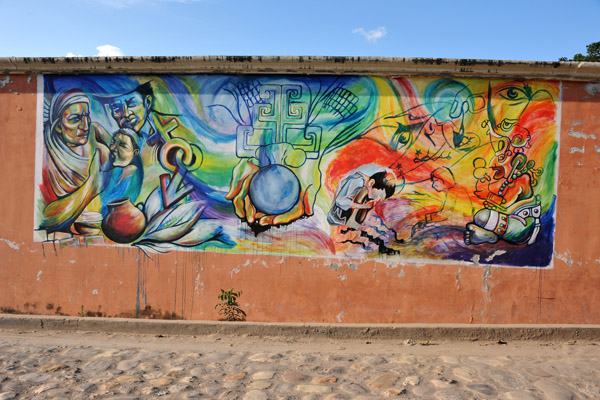 Mural at the entrance to the city, Honduras