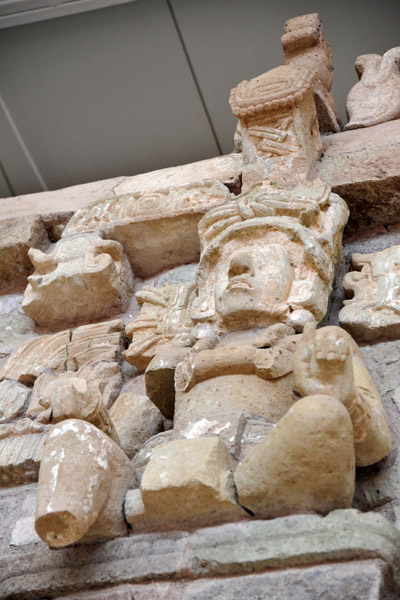 Sculpture on the façade of Structure 32
