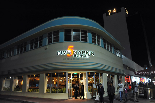 Lincoln Road Mall at night, Miami Beach