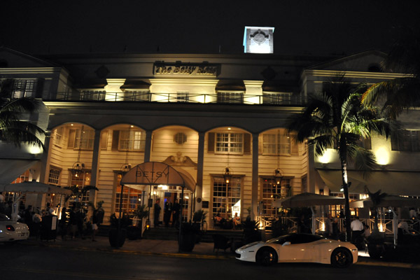 The Betsy at night, Ocean Drive