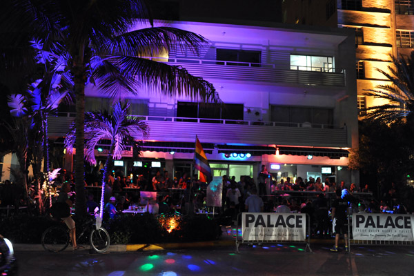 Busy night at the Palace Bar, Ocean Drive, South Beach