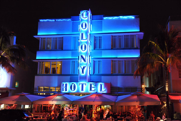 Night illumination of the Colony Hotel, South Beach