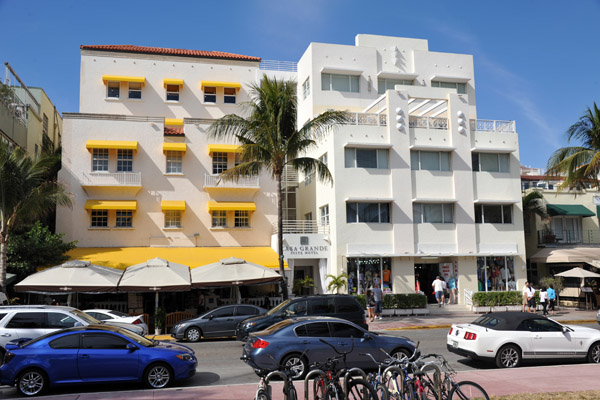 Casa Grande Suite Hotel occupying two old Art Deco buildings on Ocean Drive
