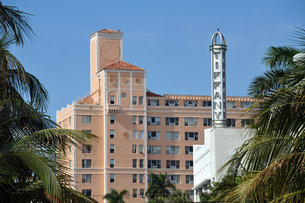 Looking up 8th Street from Ocean Drive